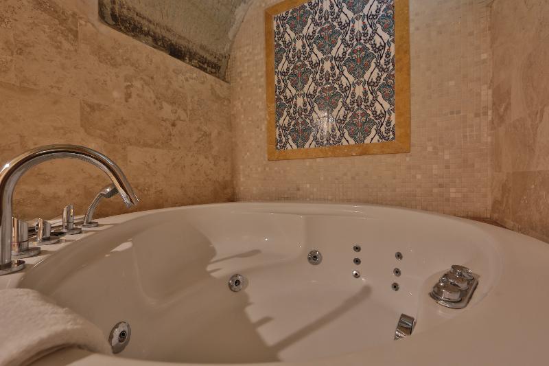 Holiday Cave Hotel Гореме Экстерьер фото
