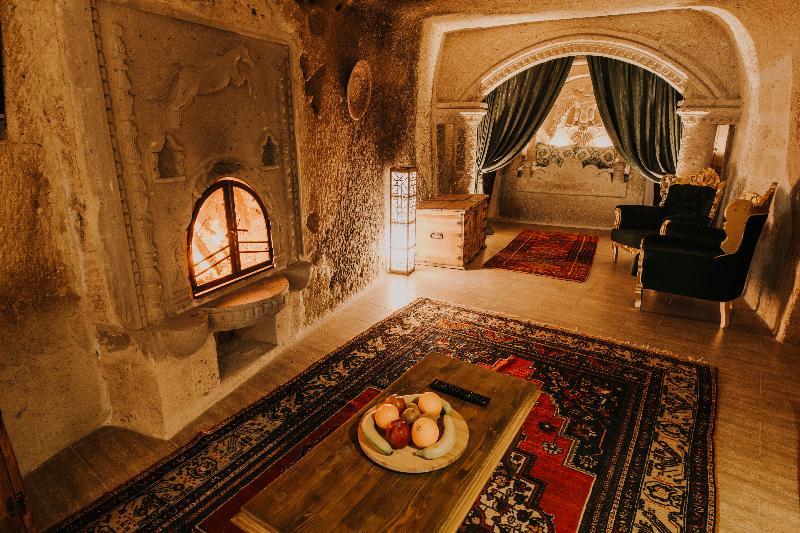 Holiday Cave Hotel Гореме Экстерьер фото